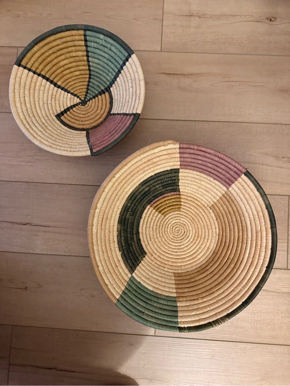 Anthropologie Woven Hanging Basket Set Large Small Mauve Forest Green Black Tan